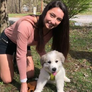 Meet your Posher, Analicia